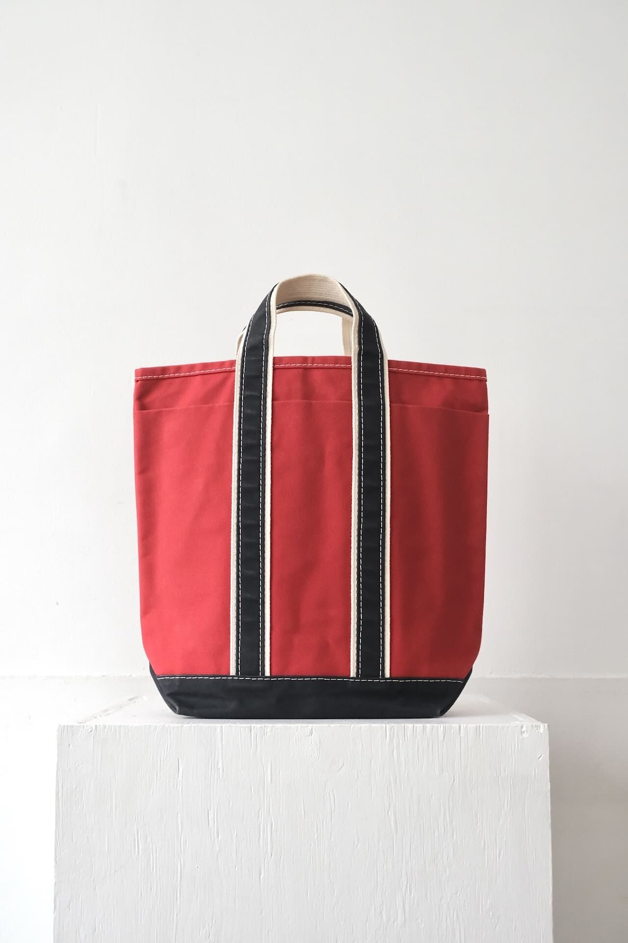 "Order Event" This is a(n) Base Field Tote/Tall L Rede/Navy,Navy/Red,Navy/Forest Green