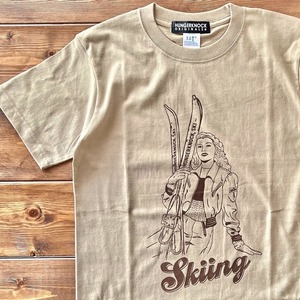 “Skiing” Tee /  Sand khaki　スキーイングTシャツ