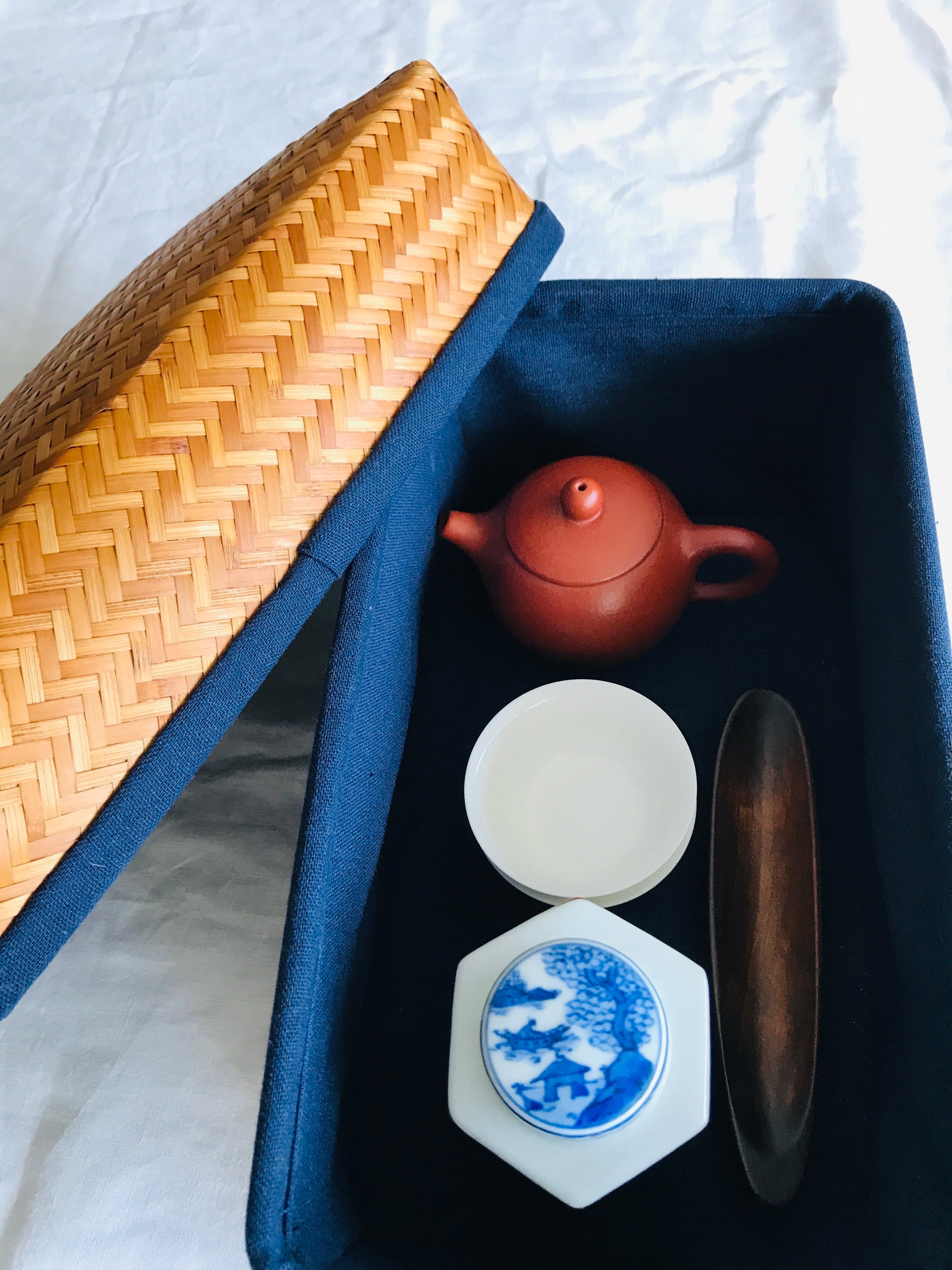 竹編み茶道具かご（結び紐付き） | 茶海堂 Chakaido