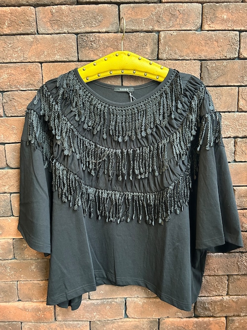 TAAKK  fringe tee