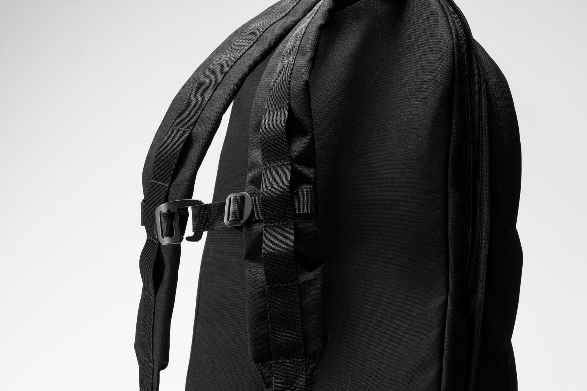 THE DAYPACK(Mサイズ・ブラック) | docketstore THE DAYPACK(Mサイズ・ブラック) | docketstore