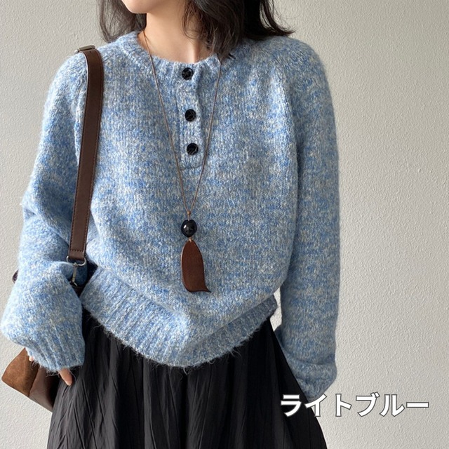 button-front crew neck knit top J00145