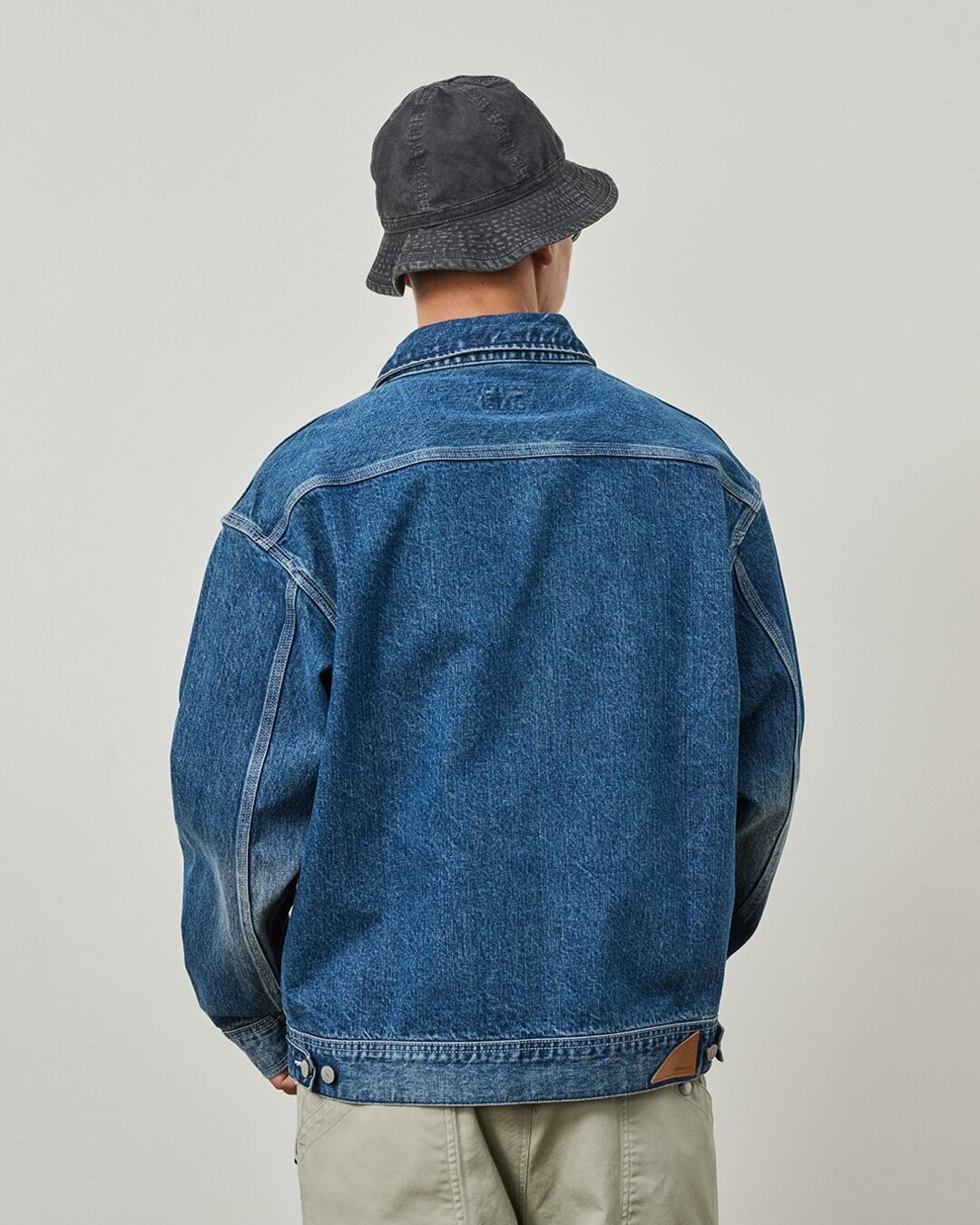 Zip-up Drop Shoulder Denim Jacket x00854 | XPOSE