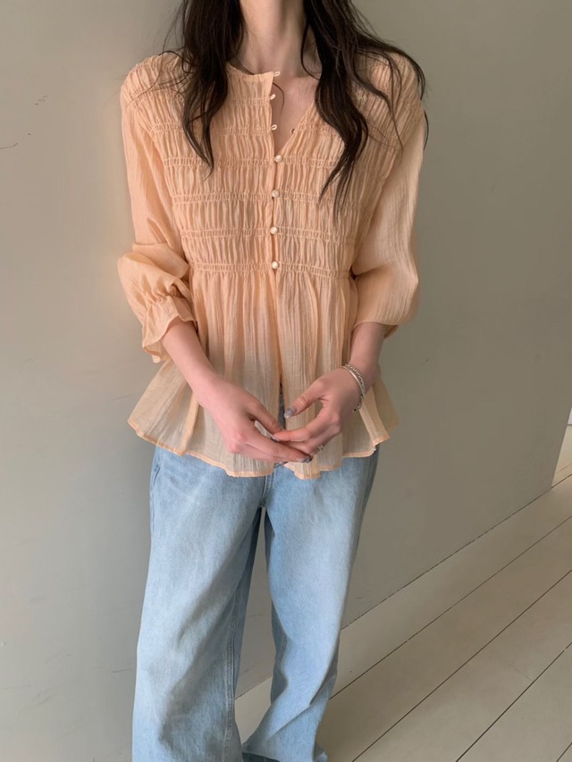 (予約) poster / New yuria blouse 2color