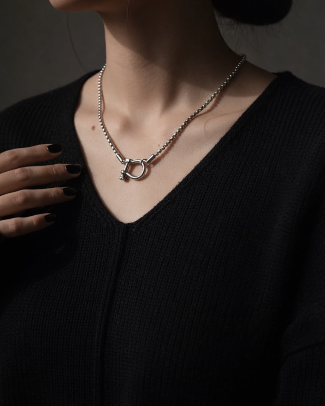 to. / necklace