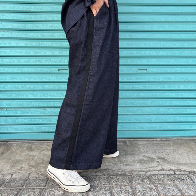 【Denim / Line Wide Pants】