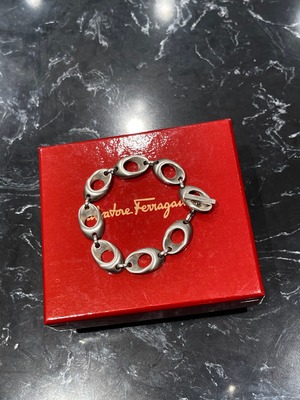 「Salvatore Ferragamo」