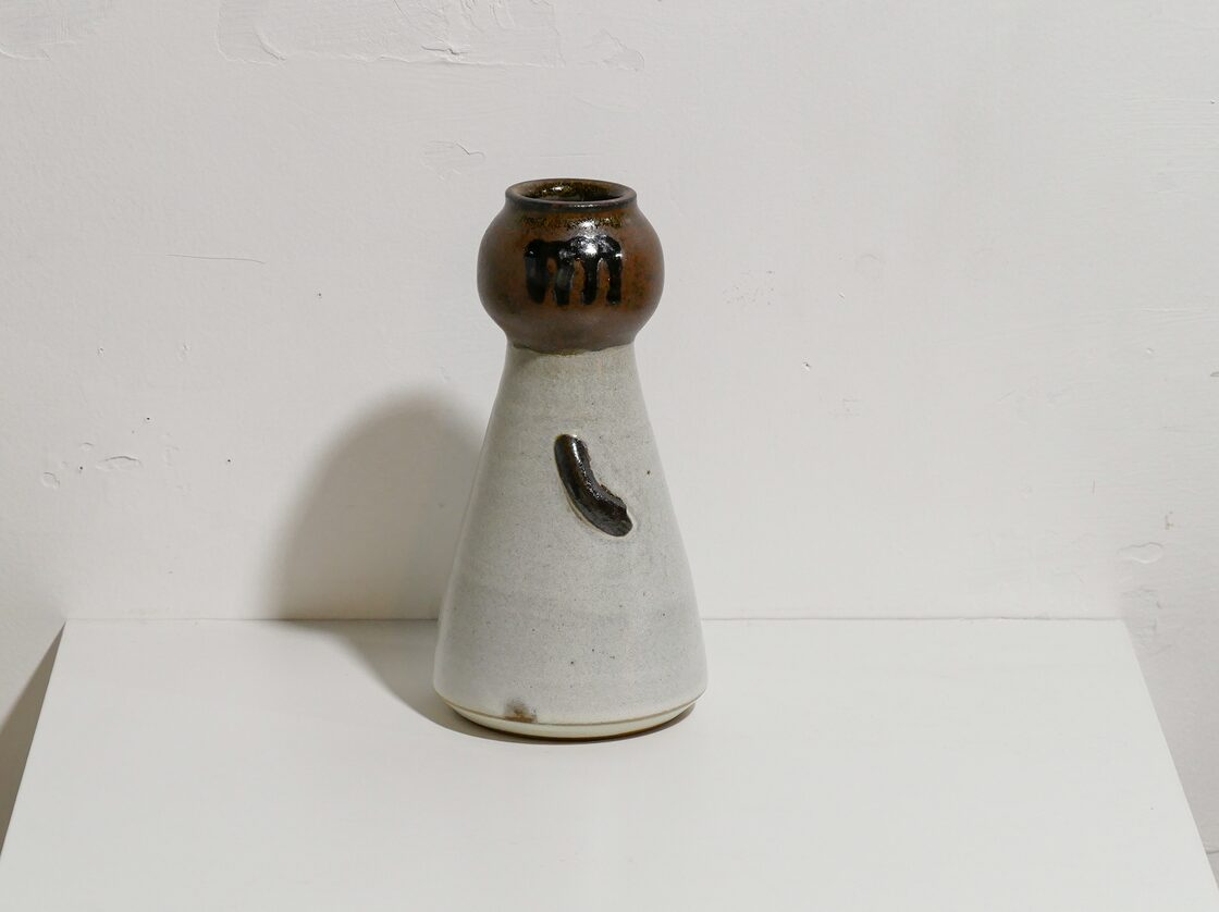 D-5 【岩鋳】南部鉄器 つぼ型 花瓶 フラワーベース 昭和レトロ 古道具 D-5 【岩鋳】南部鉄器 つぼ型 花瓶 フラワーベース 昭和レトロ 古道具