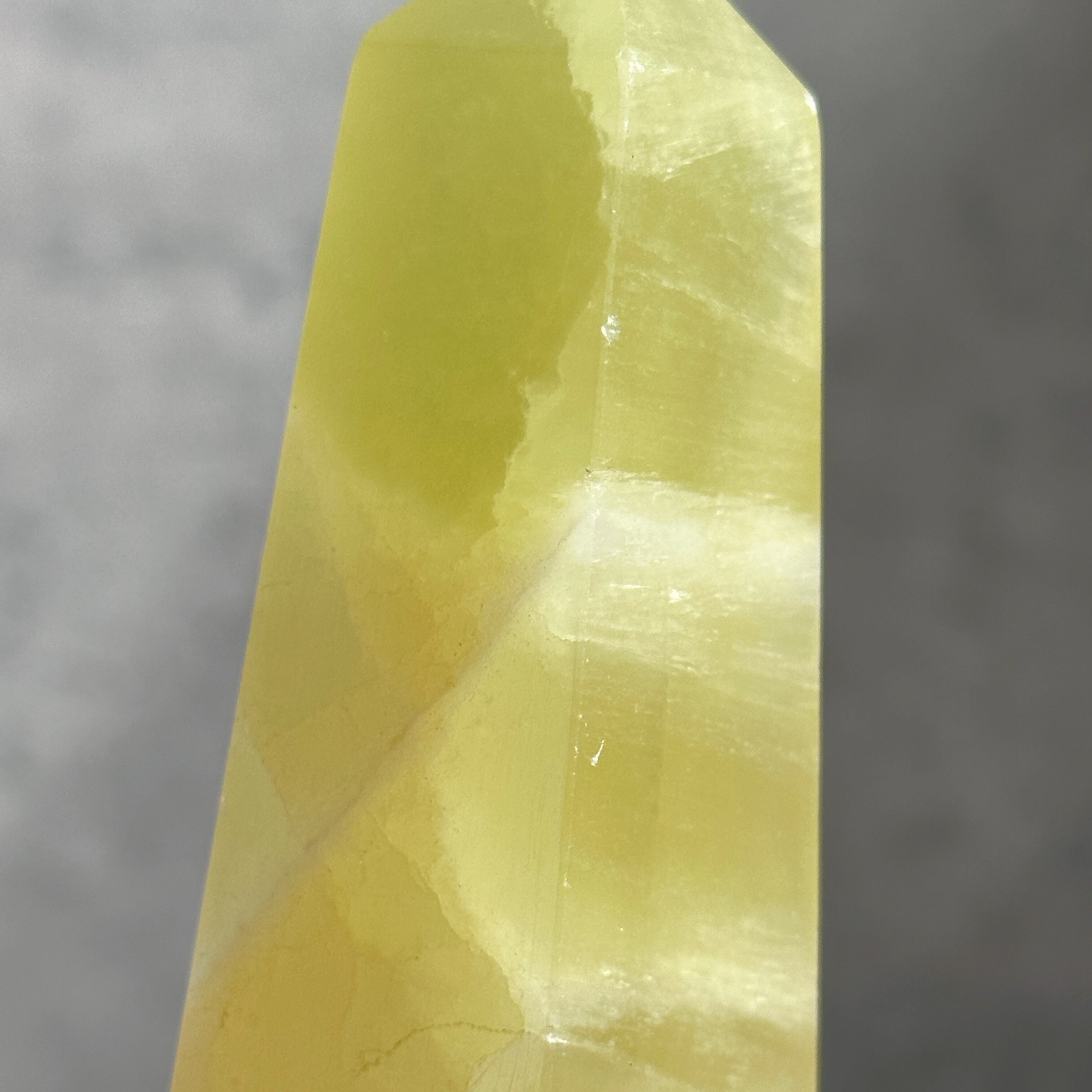 イエローカルサイト タワー型32◇Yellow Calcite◇天然石・鉱物
