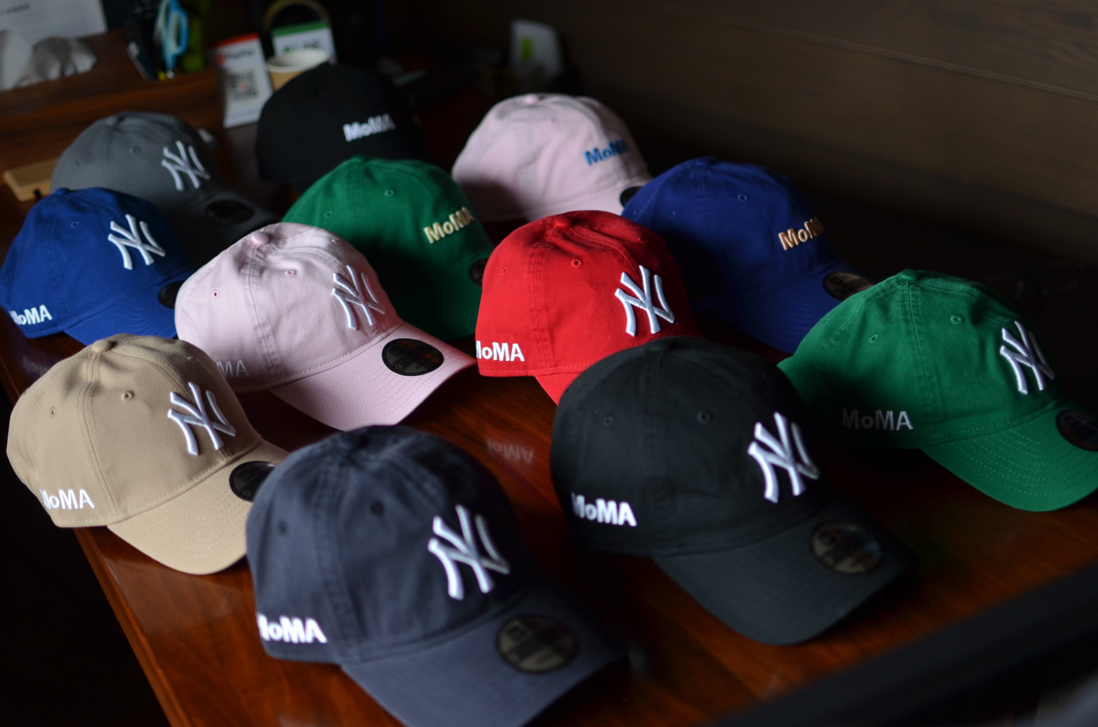 MOMA フロントロゴ CAP (blue) プレゼント付き | CHIPS