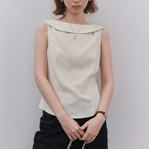 Open Collar Sleeveless Tight Silhouette Blouse  T4560