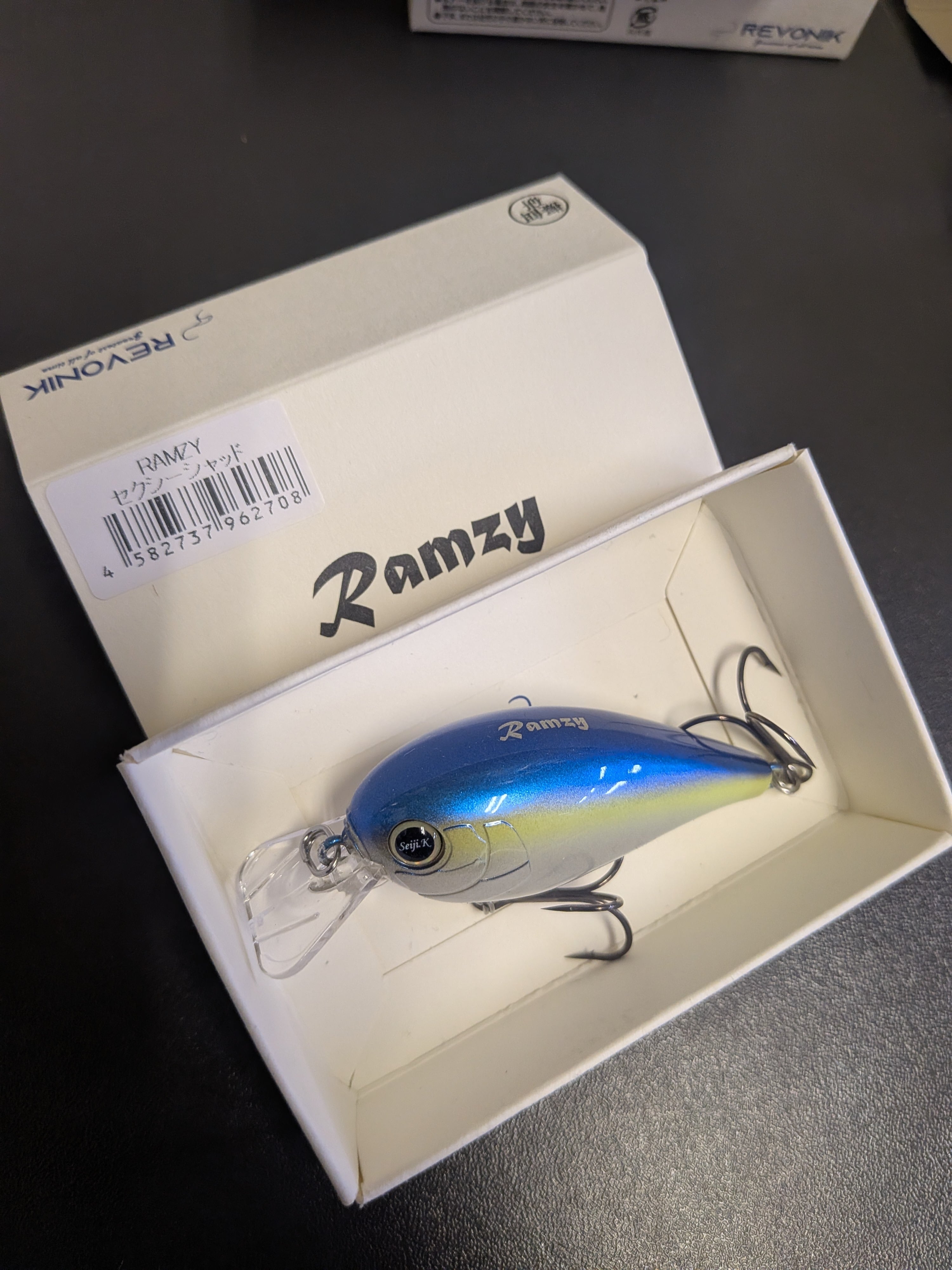 レヴォニック ラムジー revonik RAMZY 2026ニューカラー | fishrock
