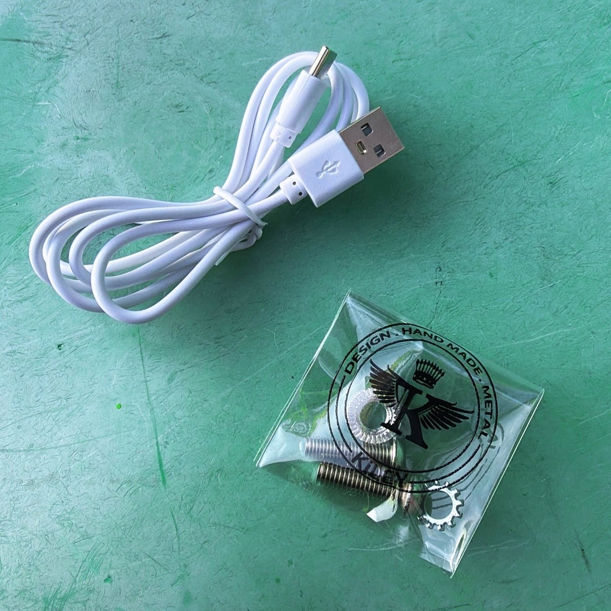 KiLEY】真鍮 EYE LIGHT フロント用 USB充電式LED | Humhumhug Online Shop