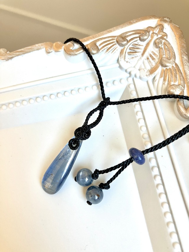 twined ivy（カイヤナイト） マクラメアクセサリー 花結乃彩