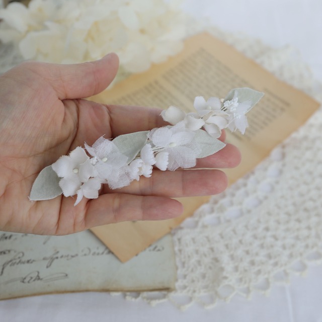 【布花】ナチュラルブーケ(モス) 細バレッタ