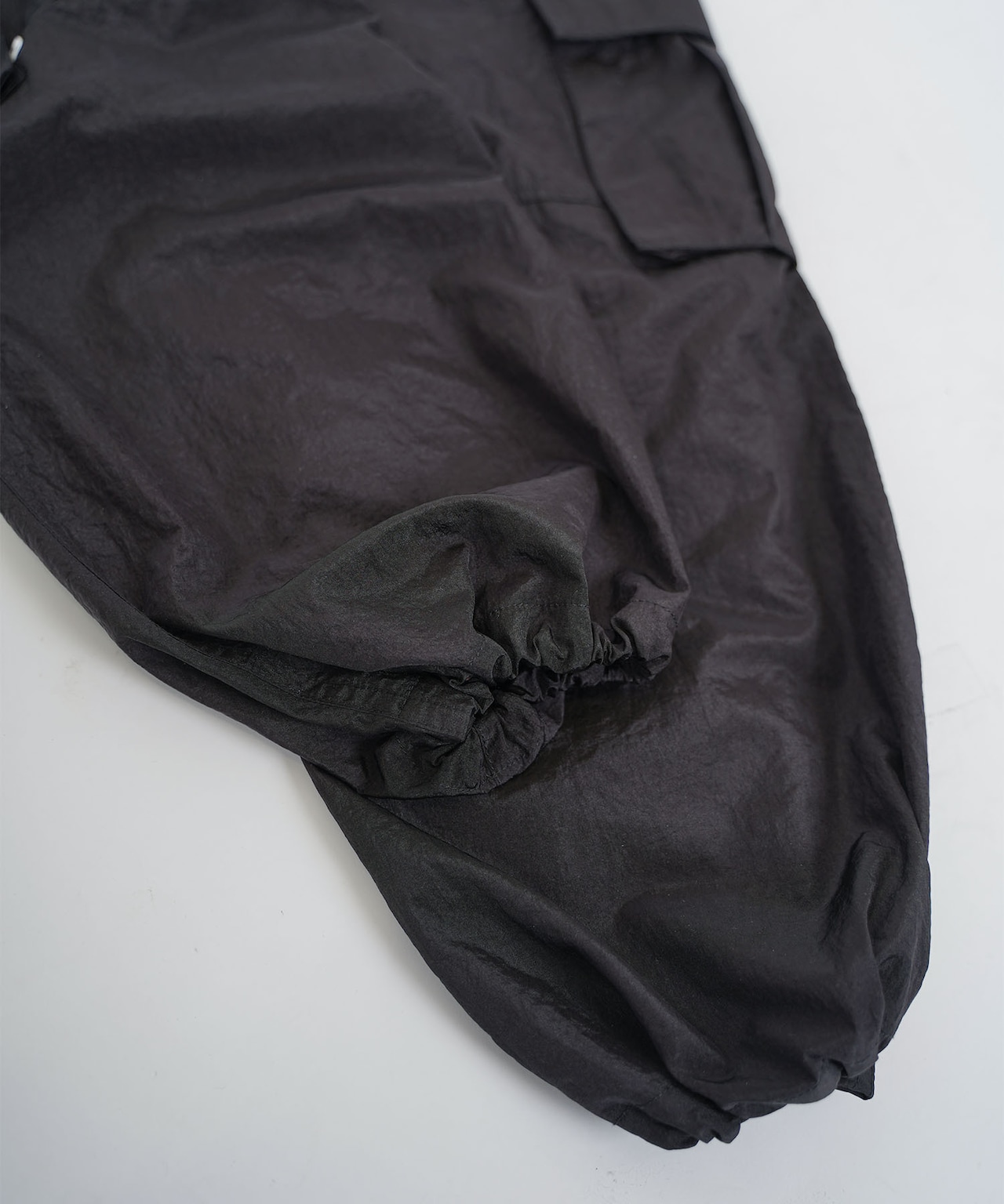 【#Re:room】SATIN NYLON WIDE CARGO PANTS［REP240］