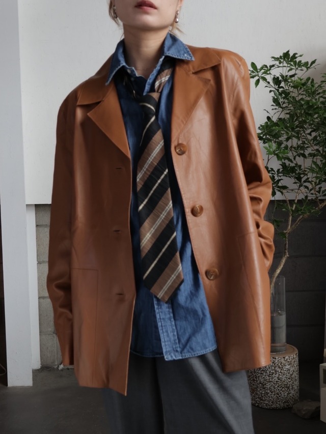 <vintage >camel leather tailored  jacket