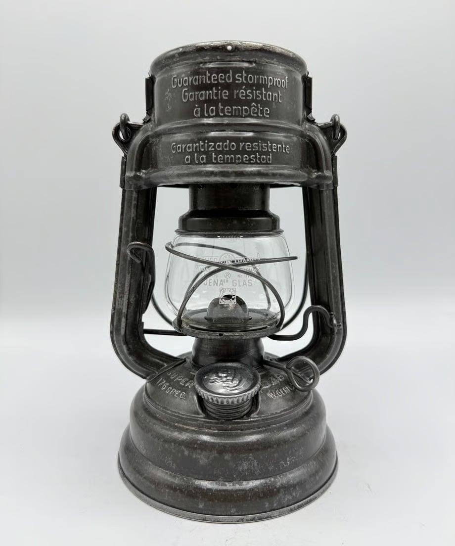 ライト・ランタン FEUERHAND No.176e レアアイテムFEUERHAND No.176e WW2 BLACK GLAS付き | ヴィンテージ