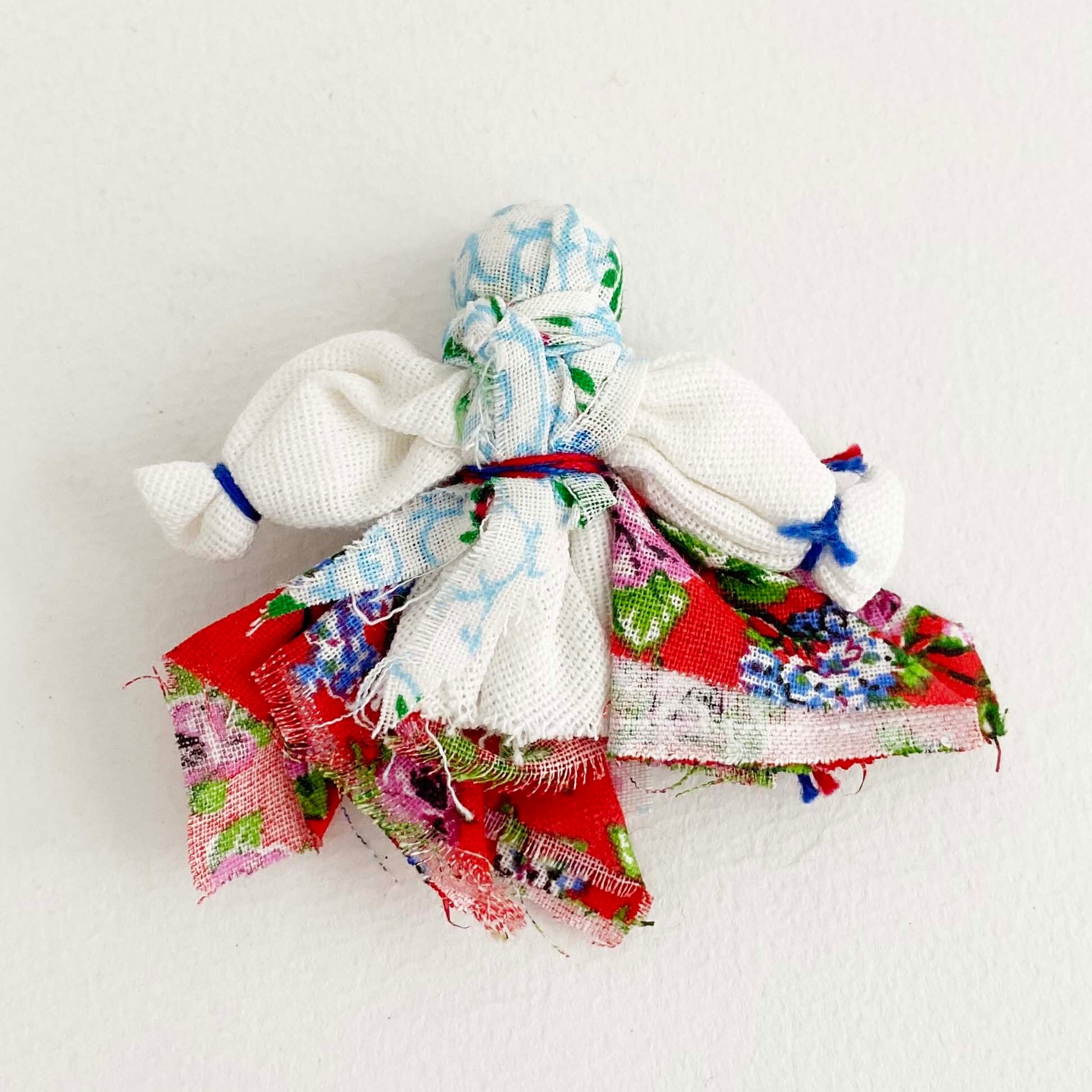 ロシアの布人形（薔薇）