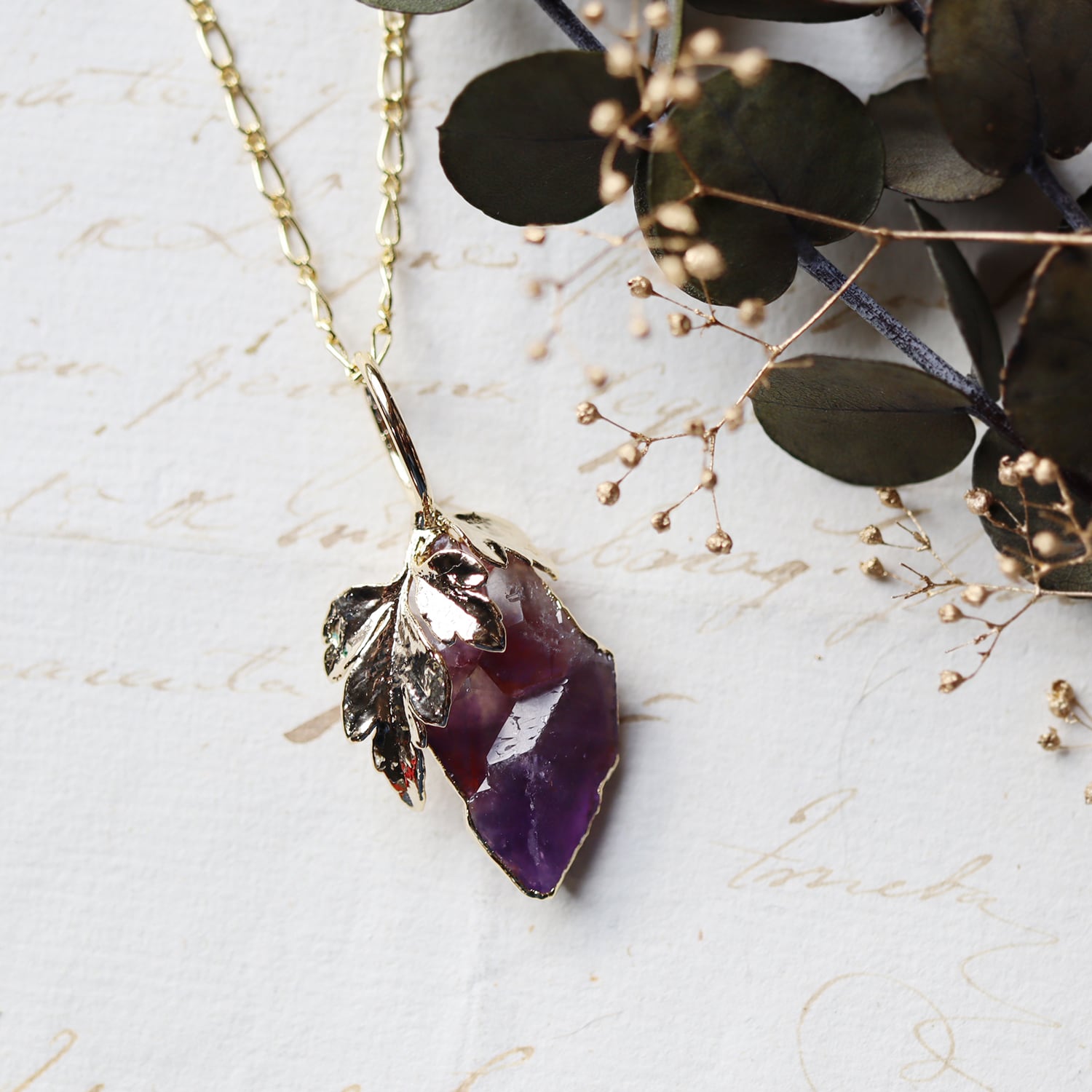 アメジストとクレマチスのネックレス | witch/花石:鉱物植物