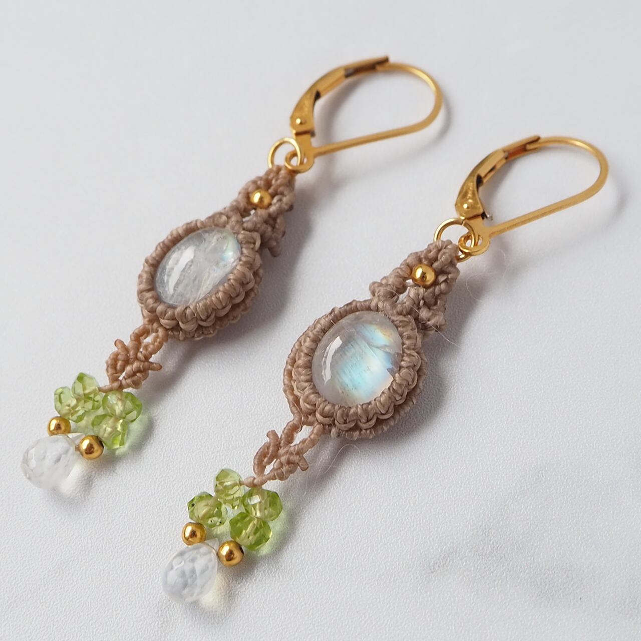 ハンドメイドピアス♡ おひとり様1点 よじる
