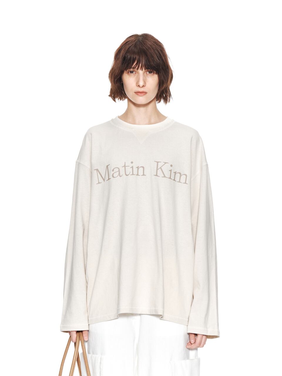 Matin Kim] MATIN TYPO LONG SLEEVE TOP IN BEIGE 正規品 韓国ブランド 