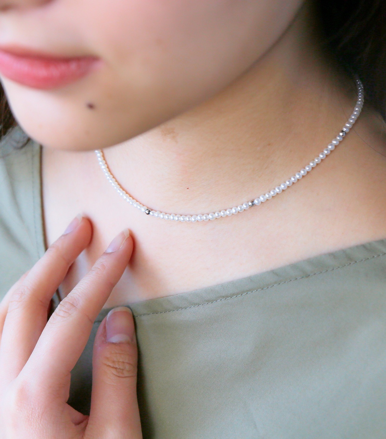 [ROSE ]K18ホワイトゴールドミラーボール入りネックレス