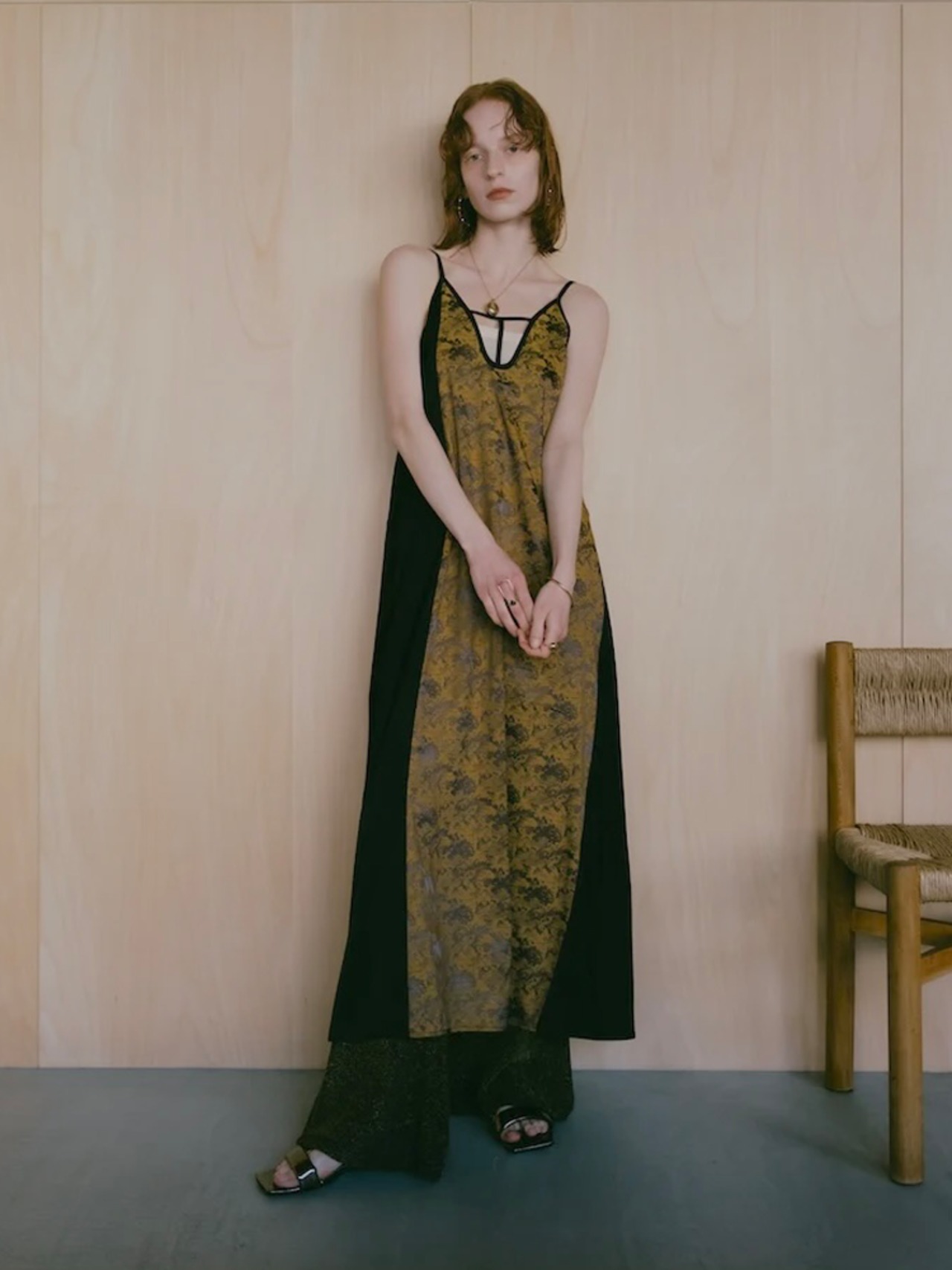 T-Strap Satin Jacquard Dress / BLACK - 6