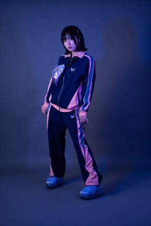 ∴ yuenii training suit β pants / milkyway