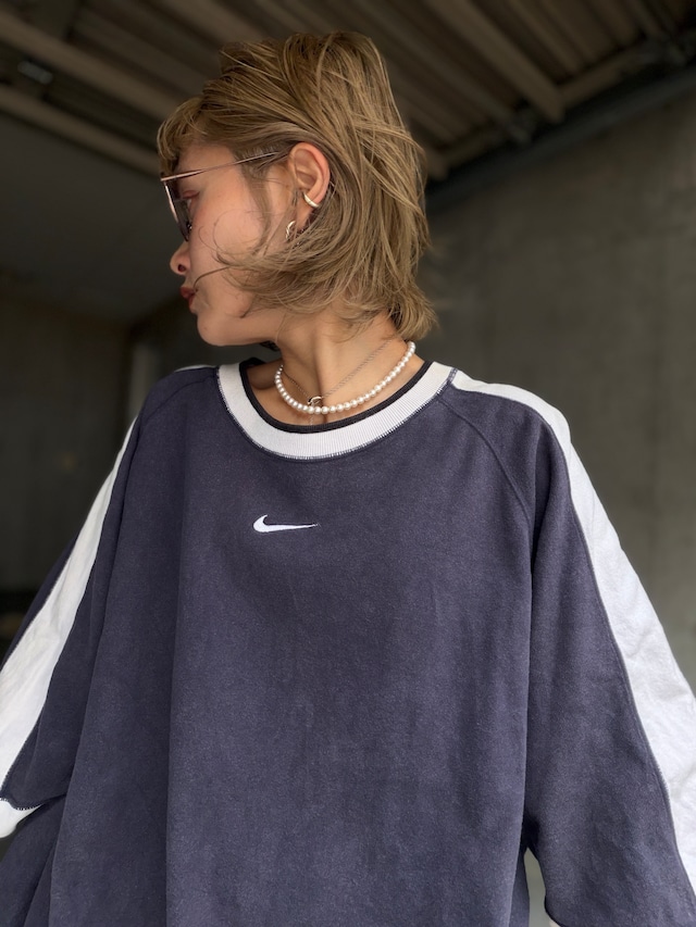 （CS2501）00‘s NIKE heavyweight raglan sleeve shirt