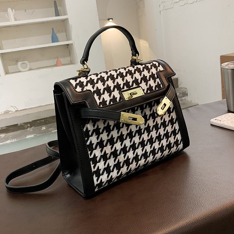 レッドスタイルオータムウィンター 秋物 冬物 スクウェア メッセンジャーバッグ 手作りハンドバック71610089146