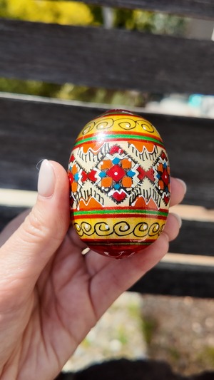 装飾用木製プィサンカ（イースターエッグ）with stand　コロミヤモデル