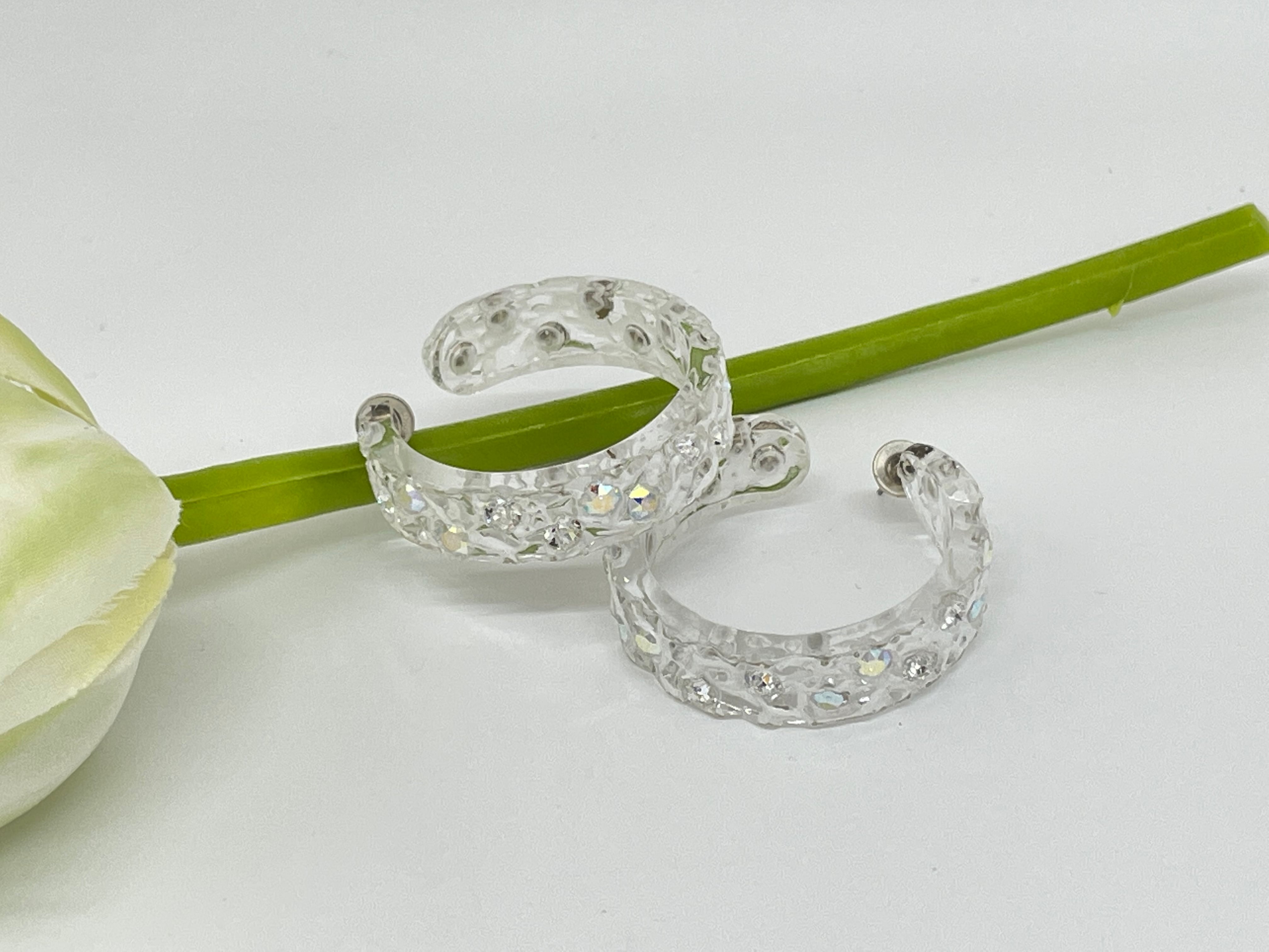 Harraca(アラカ)　ピアス、ブレスレット2点セット(ホワイト) Harraca(アラカ) ピアス、ブレスレット2点セット(ホワイト