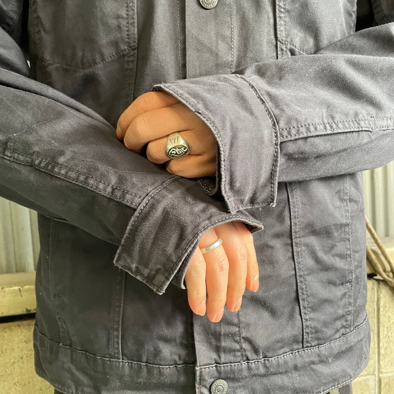 美品　levi's コットンツイル　トラッカージャケット　44 サックスブルー 美品 levi's コットンツイル トラッカージャケット 44 サックスブルー