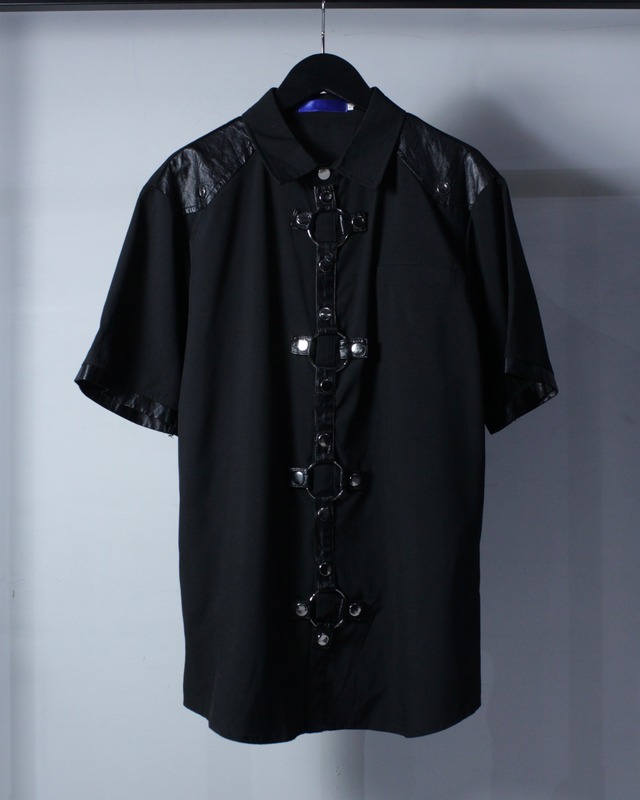 【Caka BLACK】Harness Gimmick Faux Leather Switching Vintage S/S Shirt