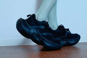 【26AW | MEN】Mikiosakabe × Three Treasures スリートレージャーズ  / スニーカー メンズ / Multiverse Runner