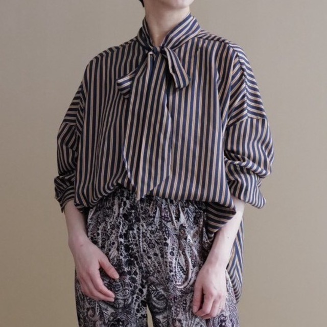 ★ボウタイブラウス(ネイビー×イエロー)