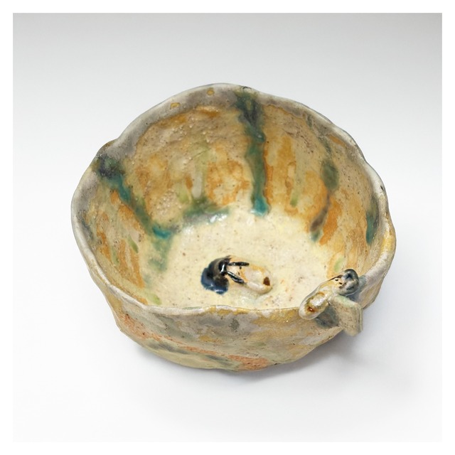 アラキドン　像が底に沈むティーカップ