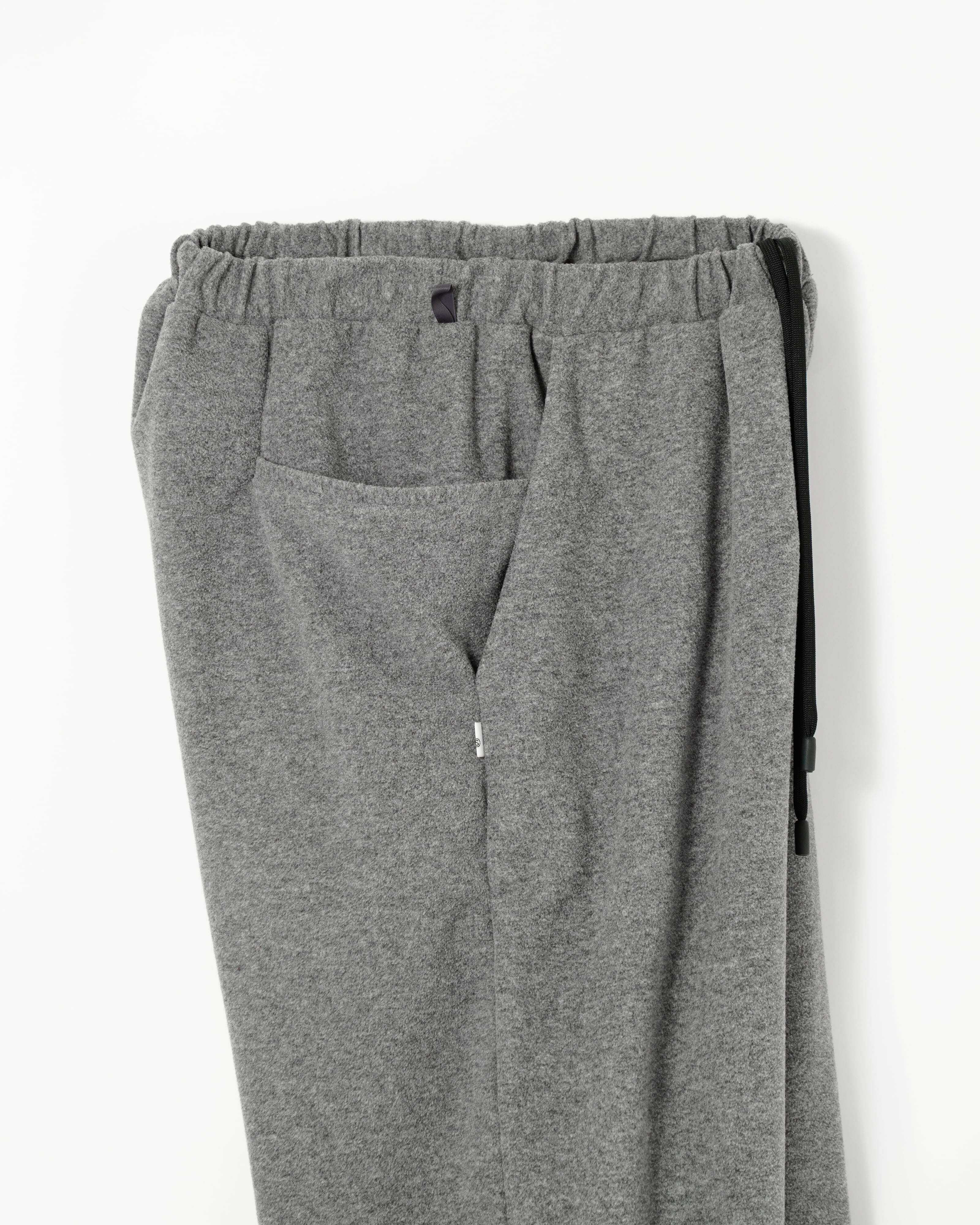 SUMARI EX FLEECE CITY VEST & PNATS SET UP GREY | nua