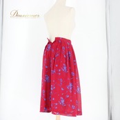 社交ダンス 衣装 スタンダード スカート レッスンウェア レディース レッド系 ブルー系 赤 青 花柄 フォーマル 練習着 かわいい ダンス ロングスカート フレアスカート Aライン ふわっと スリットなし ファスナー 花柄プリント 柄スカート レッド ブルー 配色 華やか エレガント 上品 大人可愛い フォーマルウェア 舞台衣装 練習用 レッスン用 きれいめ カジュアルフォーマル ポリエステル 裏地なし 60 スカート丈約69cm ウエスト約29.5cm-