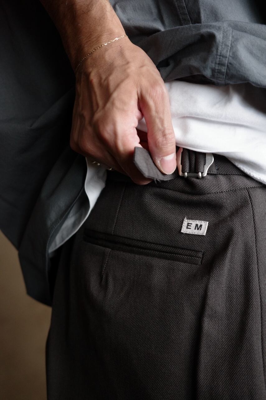 ENDS and MEANS / Wool Easy Trad Trousers | iremono