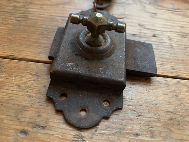 シックな雰囲気のラッチ / スライドロック(A)フレンチアンティーク