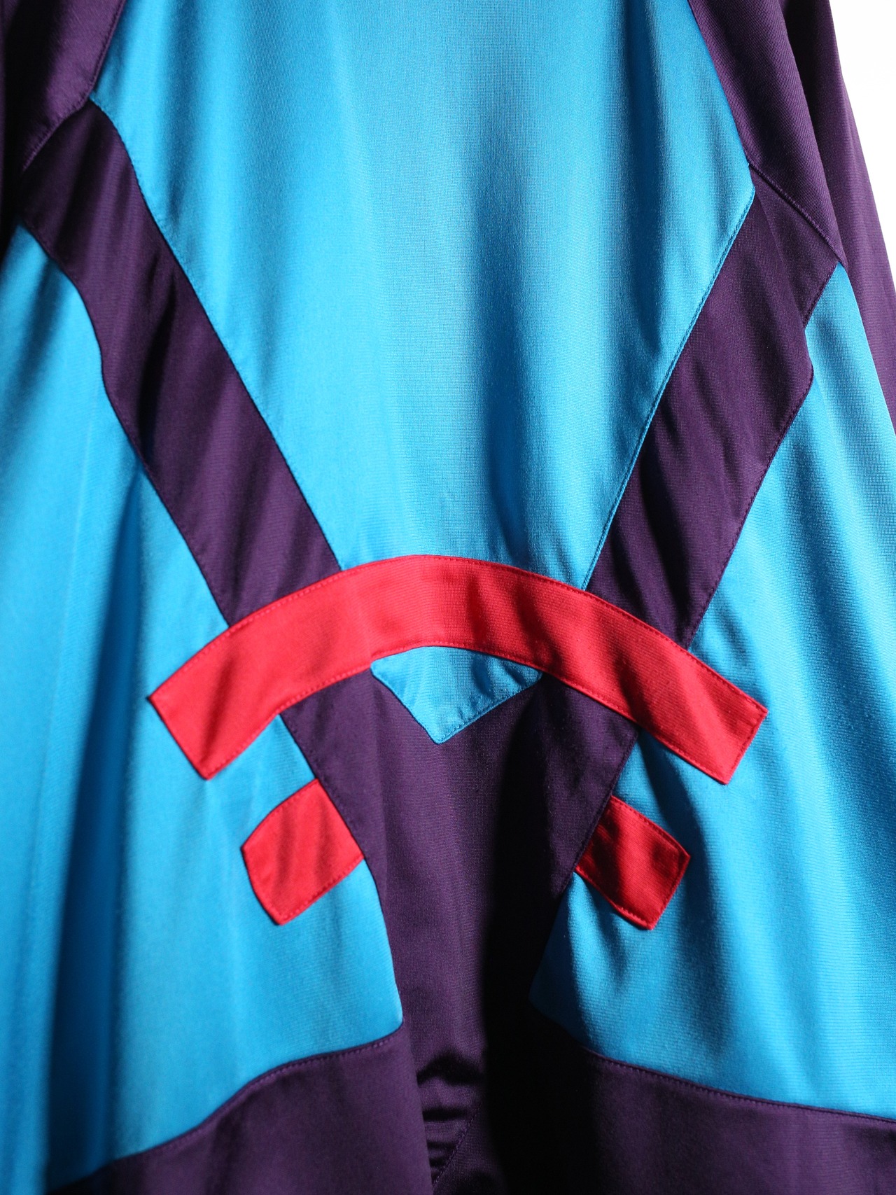 "NIKE" psychedelic color over silhouette track jacket - 16