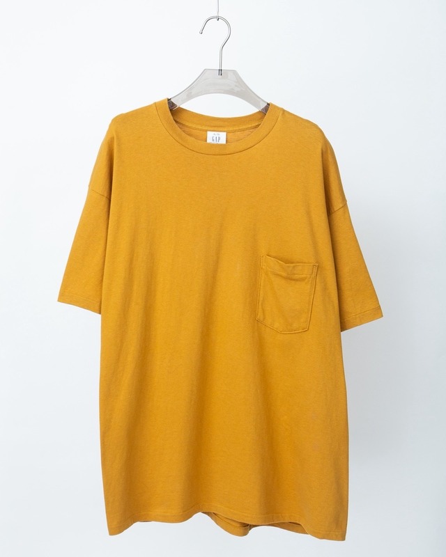 "GAP" plain pocket T-shirt