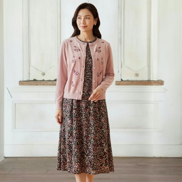 スーパービューティー　ボーダーリブニットカーディガン　フラワーモチーフ　レース スーパービューティー ボーダーリブニットカーディガン フラワー