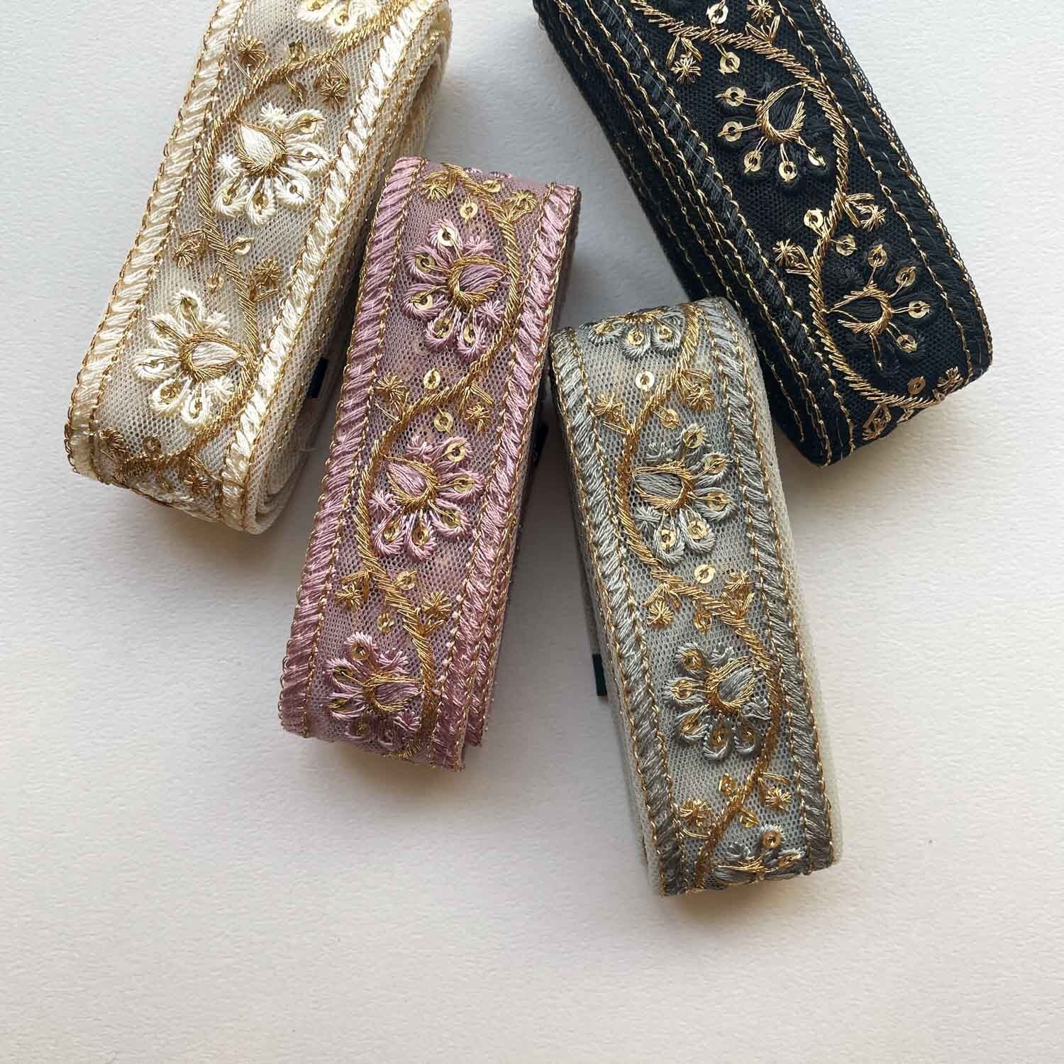 〈再入荷〉ピーコック風刺繍チュールレース(1mカット)