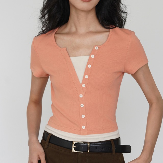 ribbed button layered top L0513