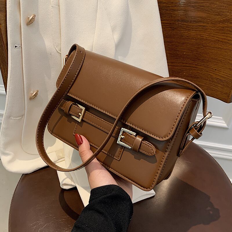 オータムウィンタースタンダード レトロ 秋物 冬物 スクウェア メッセンジャーバッグ Tiancai_Wing_Bag47555158624