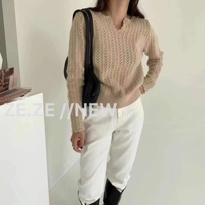 キーネック針抜きニット