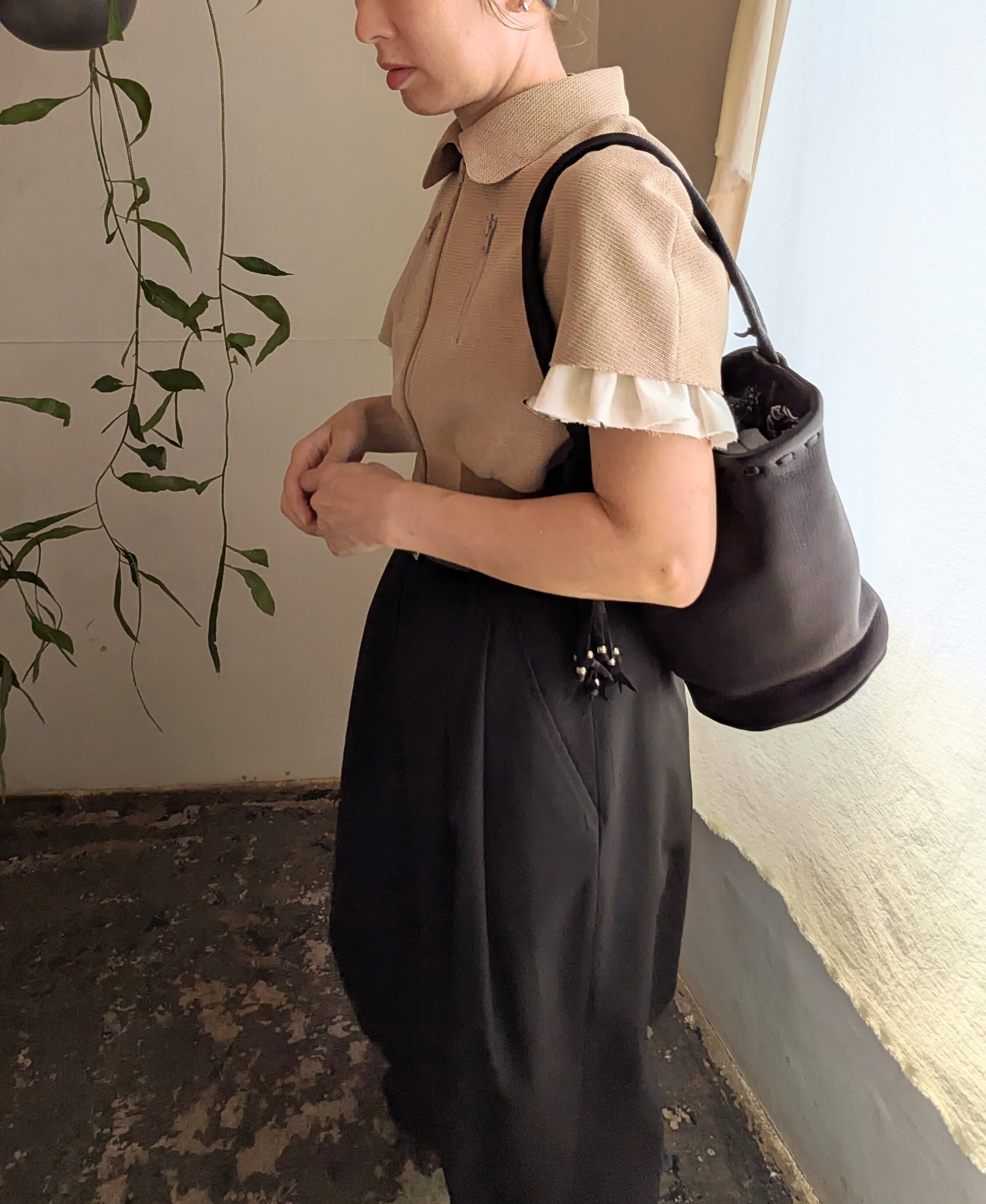 Nasngwam. ] ナスングワム / One Handle Tote / Black | 服と雑貨ume